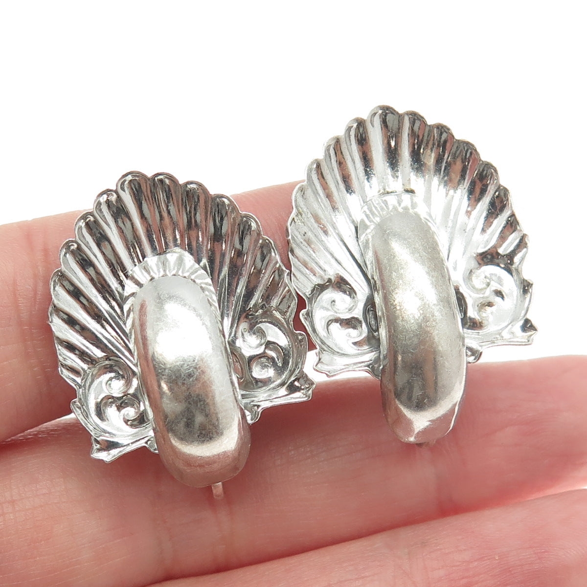 925 Sterling Silver Antique Art Deco Seashell Repousse Screw Back Earrings