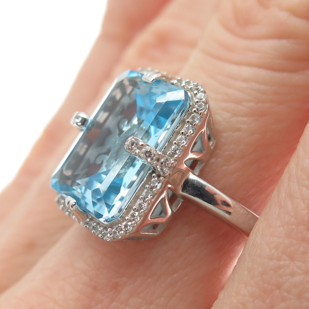DSMK 925 Sterling Silver Real Emerald-Cut Blue Topaz & C Z Ring Size 7.5