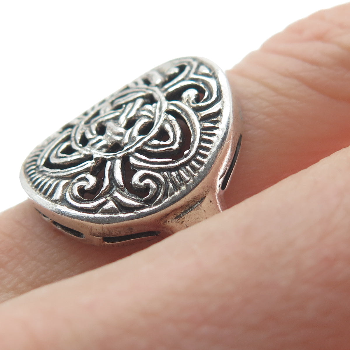 925 Sterling Silver Vintage Celtic Tribal Ring Size 9