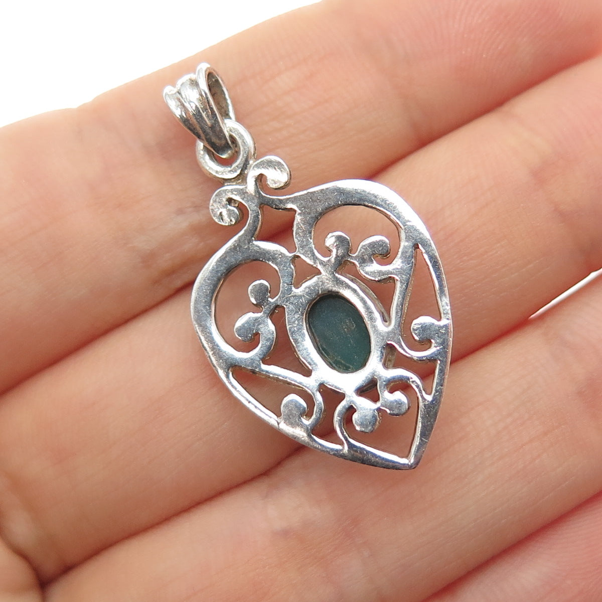 925 Sterling Silver Vintage Real Green Onyx Ornate Heart Charm Pendant