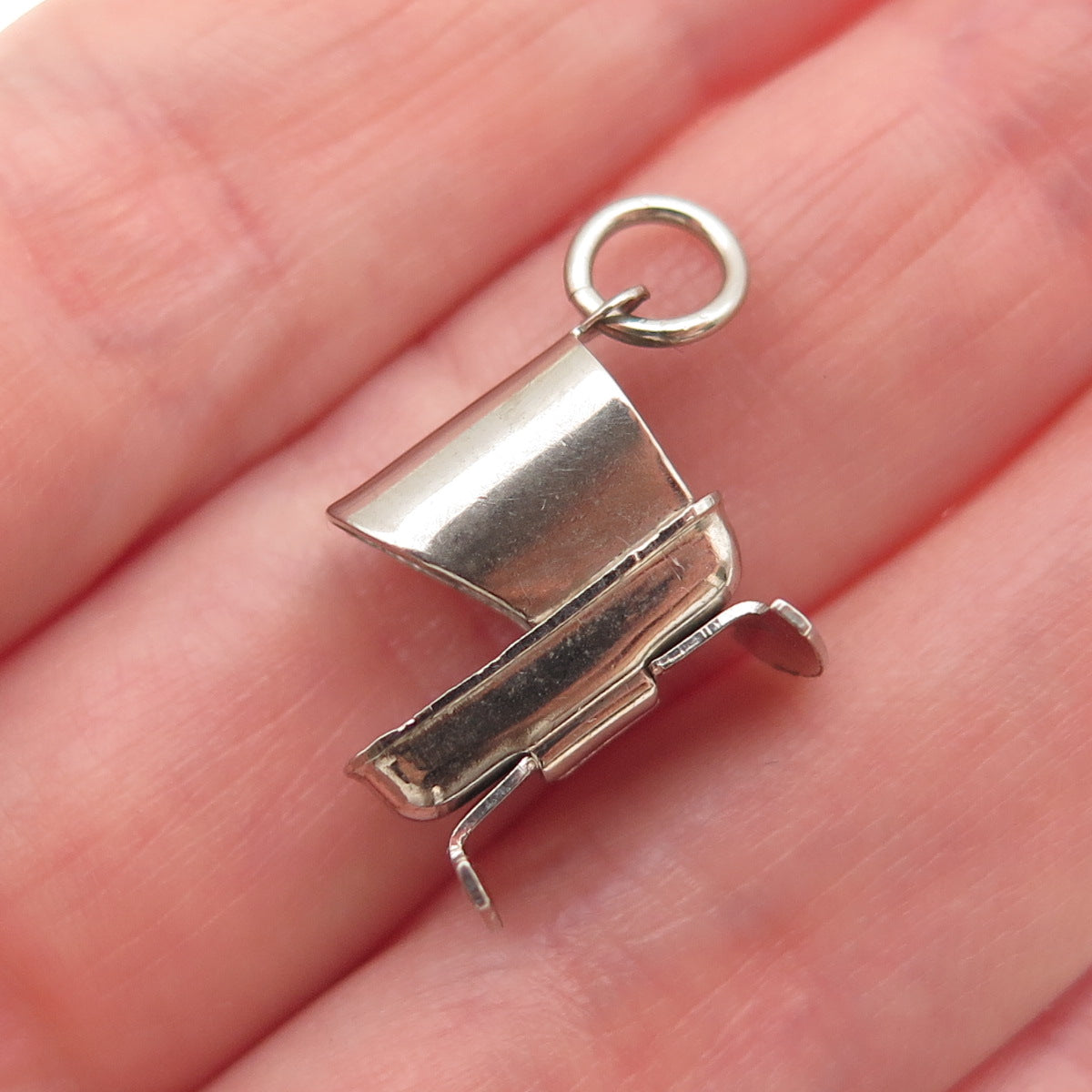925 Sterling Silver Antique Art Deco Rocking Baby Bassinet 3D Mini Charm Pendant