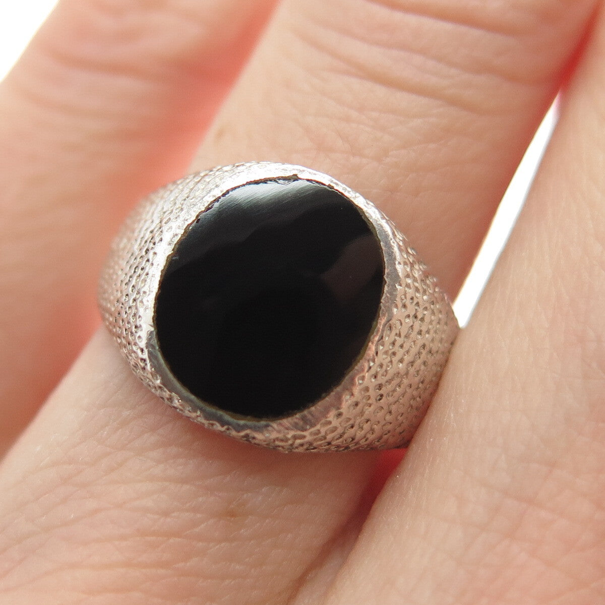 925 Sterling Silver Vintage Real Black Onyx Gemstone Textured Ring Size 6.75