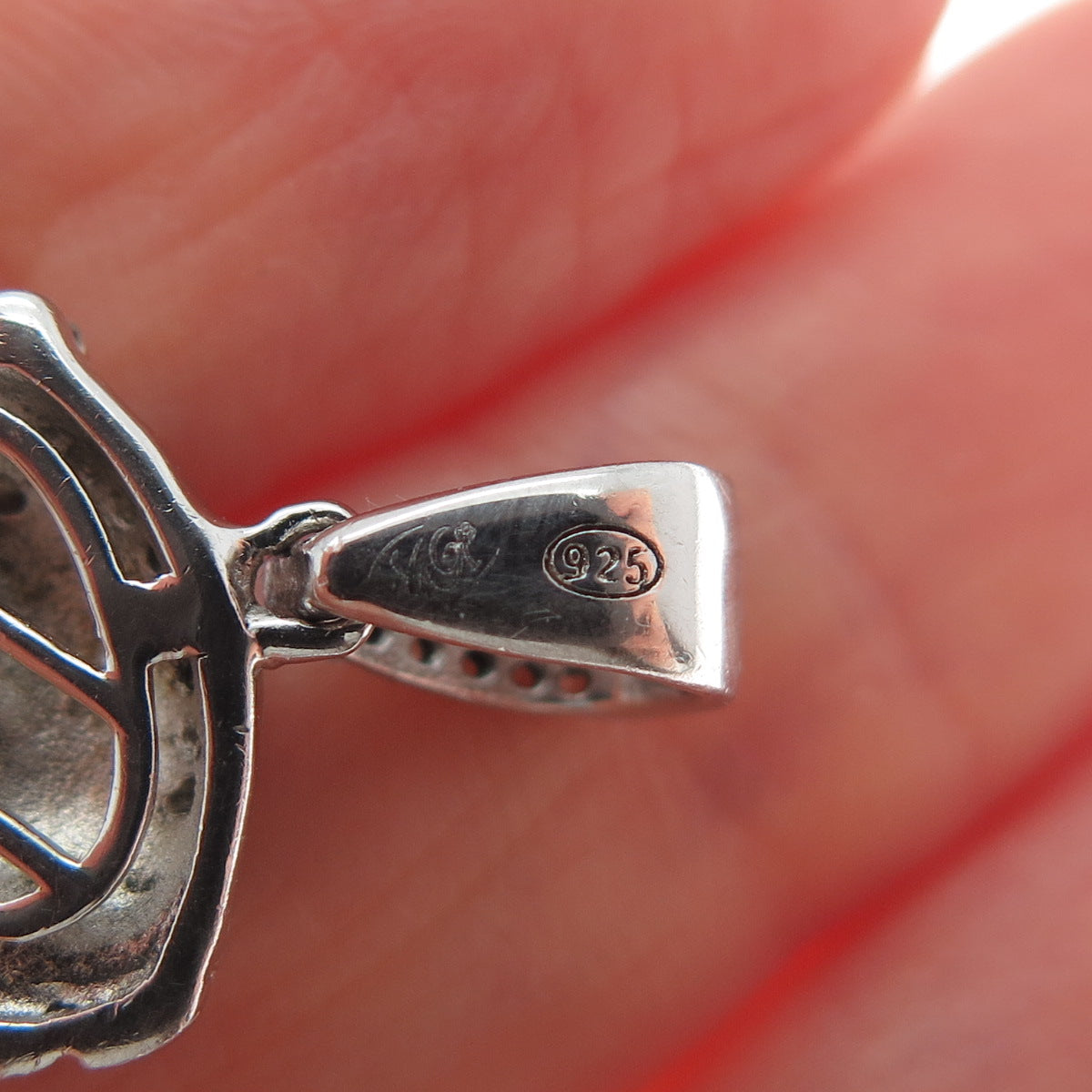 DESIGNS BY YAGI 925 Sterling Silver C Z Jesus Religious Sparkle Pendant