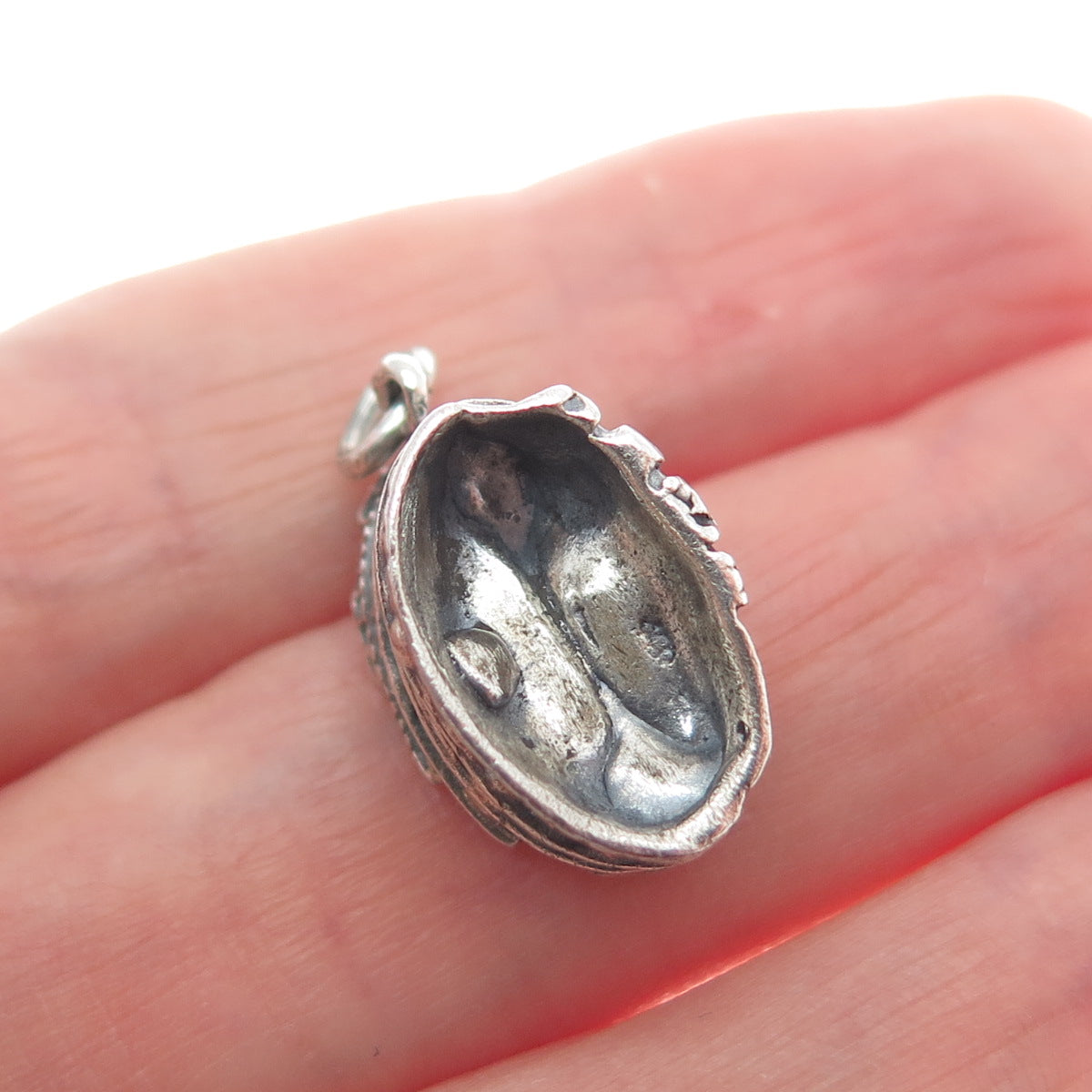 800 Silver Vintage Colosseum Oxidized Minimalist 3D Charm Pendant