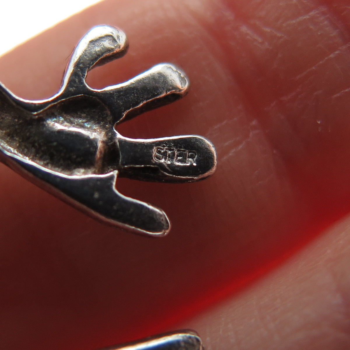 925 Sterling Silver Vintage Enamel Frog Good Luck Oxidized Pin Brooch