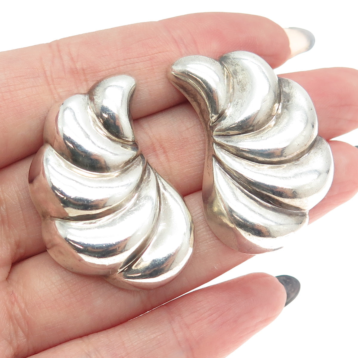 925 Sterling Silver Vintage Modernist Puffy Angel Wings Earrings