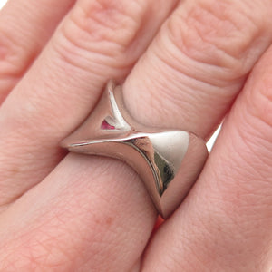 925 Sterling Silver Vintage Modernist Oxidized Ring Size 6.5