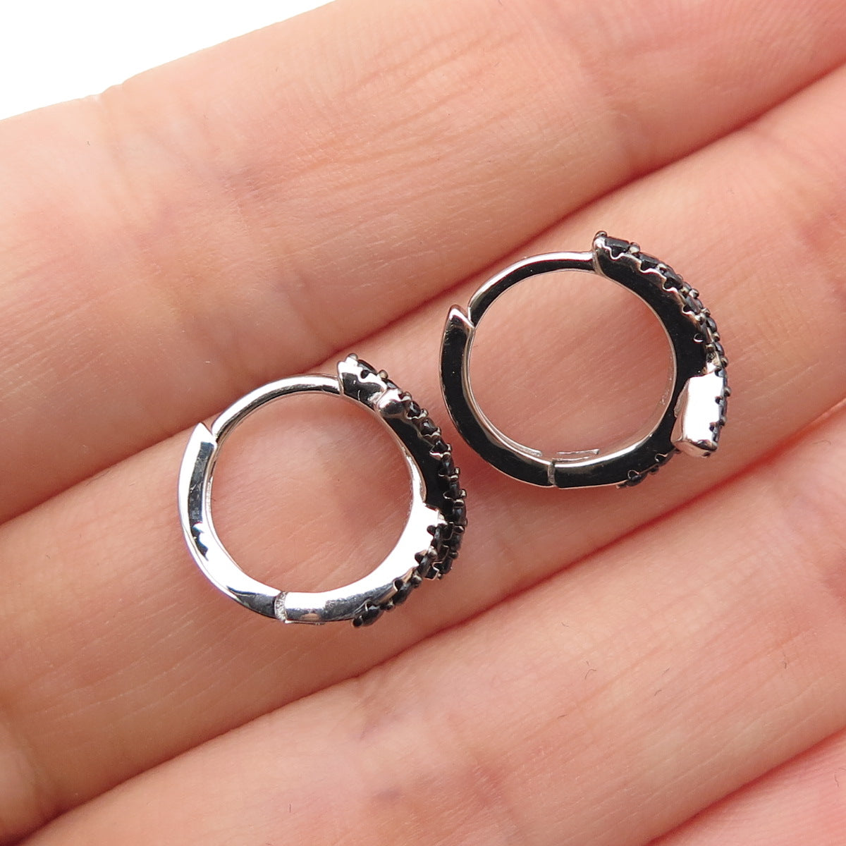 925 Sterling Silver Round-Cut Black C Z Crisscross Hoop Earrings