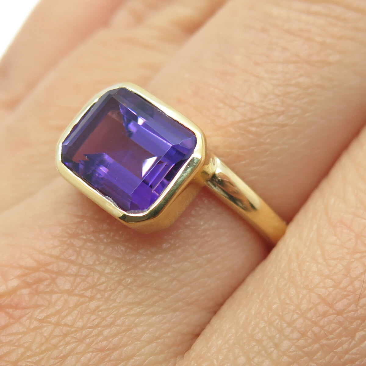 DSMK 925 Sterling Silver Gold Plated Real Emerald-Cut Amethyst Ring Size 6.75