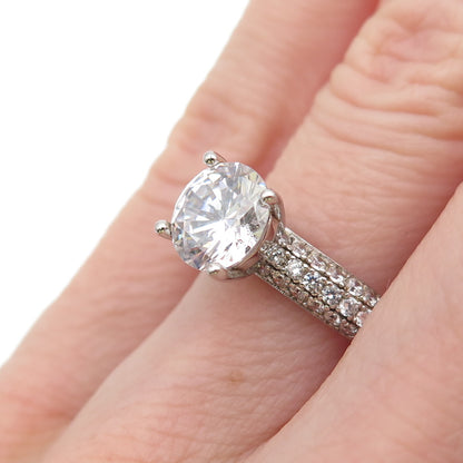 925 Sterling Silver Round-Cut C Z Engagement Ring Size 6