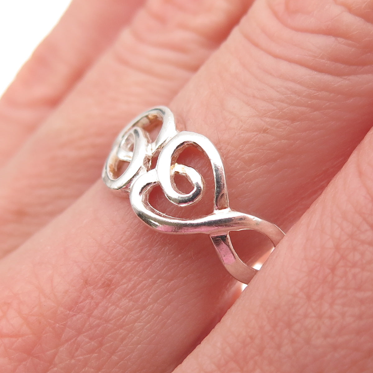 Charles Winston 925 Sterling Silver Vintage Heart Oxidized Ring Size 8.75