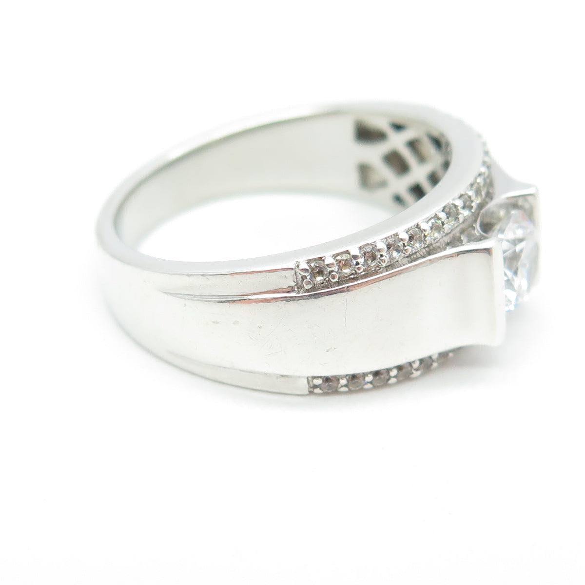 925 Sterling Silver Round-Cut Shaped C Z Ring Size 10