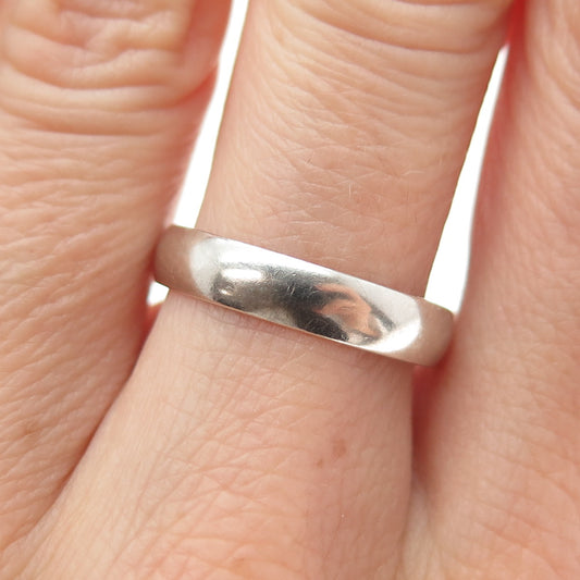 925 Sterling Silver Vintage Classic Wedding Band Ring Size 7.75