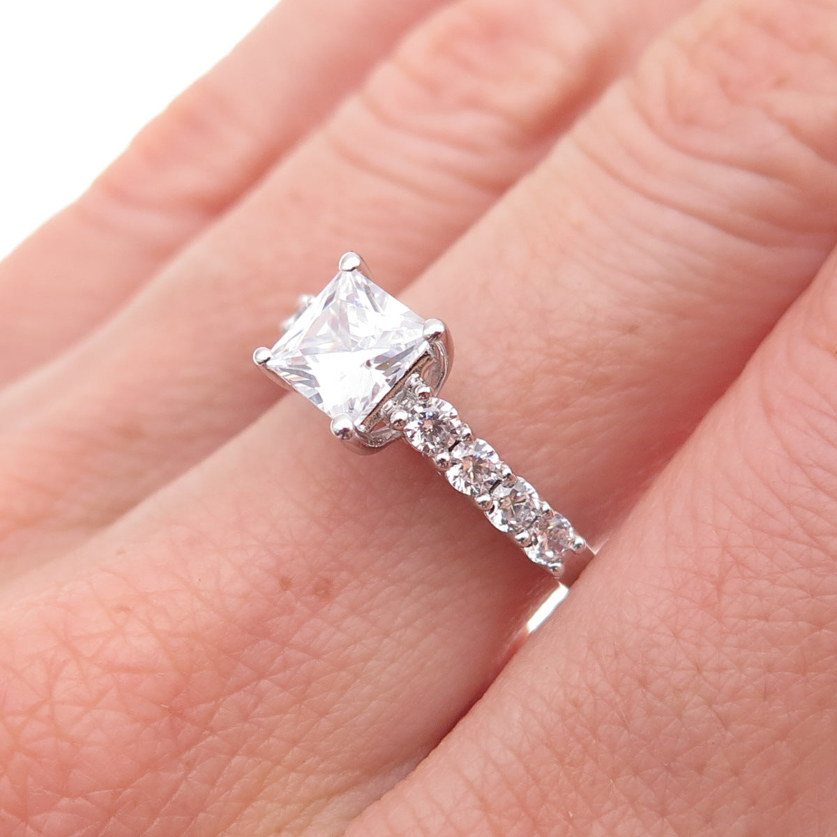 JH Young 925 Sterling Silver Princess & Round-Cut C Z Engagement Ring Size 7