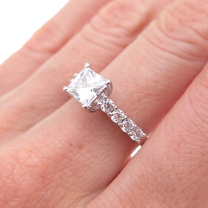JH Young 925 Sterling Silver Princess & Round-Cut C Z Engagement Ring Size 7