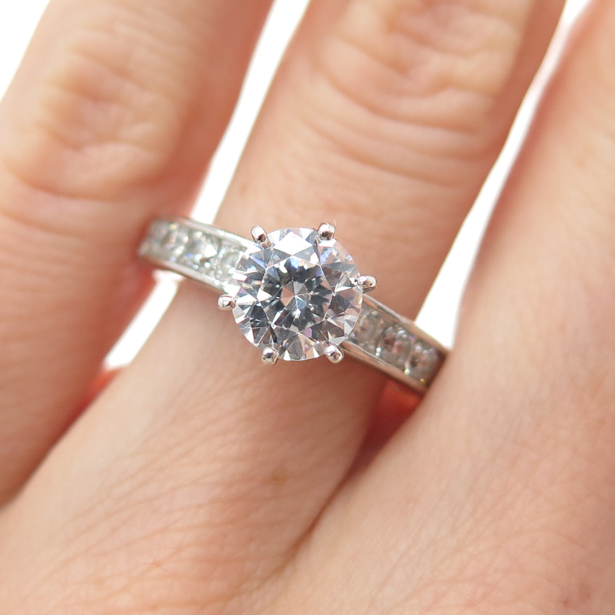 925 Sterling Silver Round-Cut C Z Engagement Ring Size 6