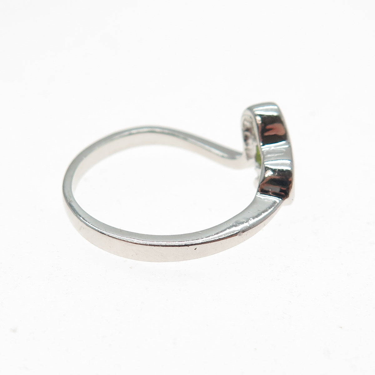 925 Sterling Silver Real Round-Cut Peridot Modernist Heart Ring Size 8
