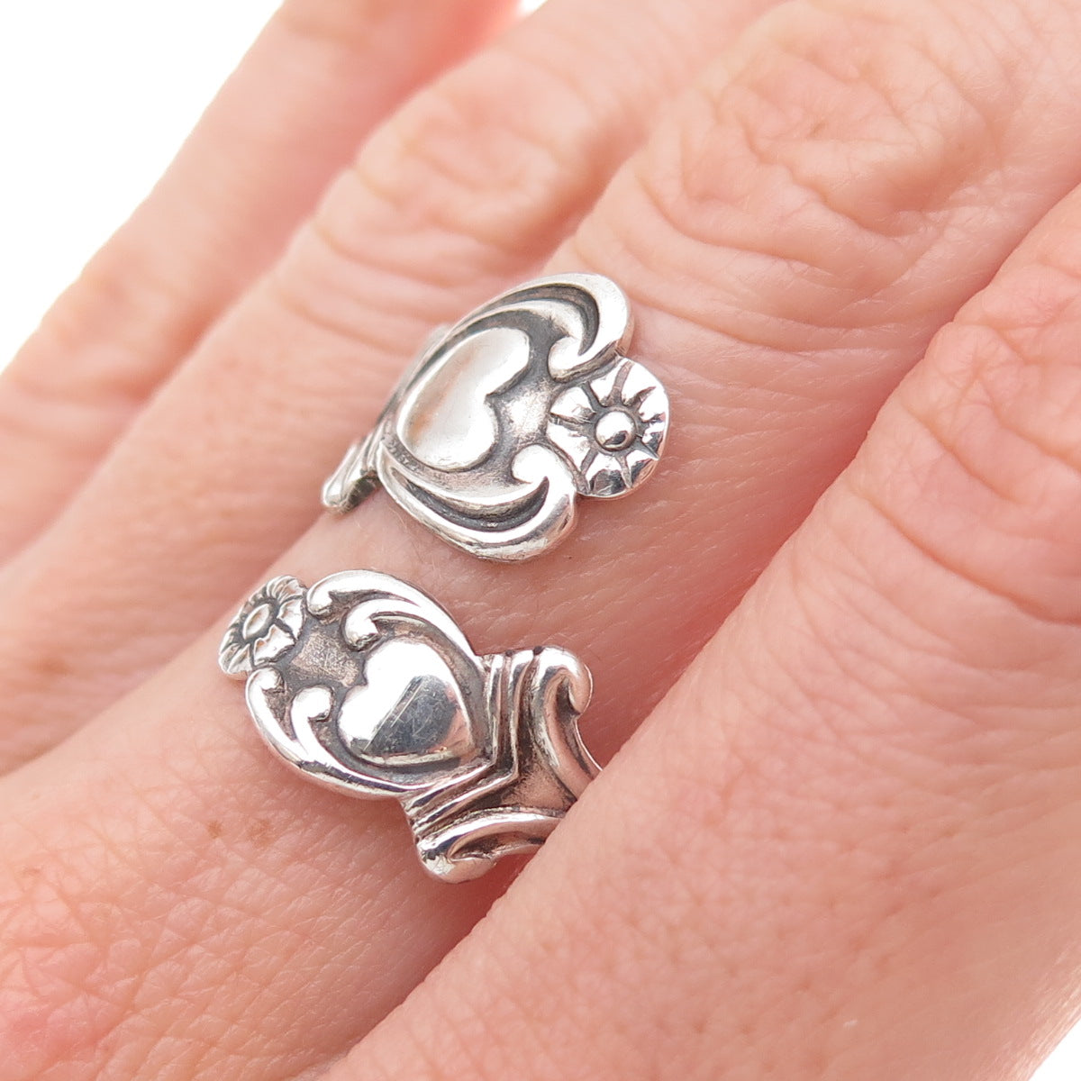 Avon 925 Sterling Silver Vintage Treasured Heart Adjustable Ring Size 8.75