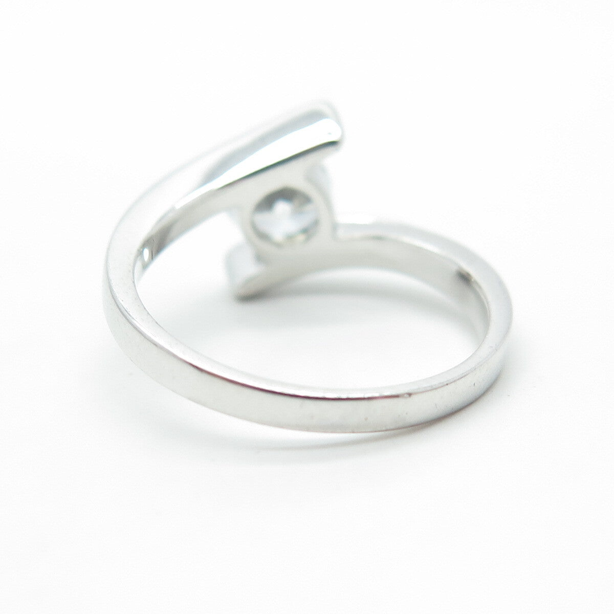 925 Sterling Silver Round-Cut Shaped C Z Bypass Engagement Ring Size 6