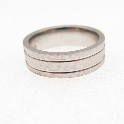 925 Sterling Silver Lined Band Ring Size 6.25