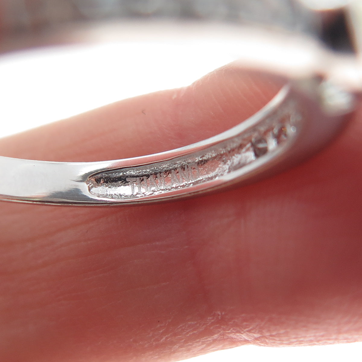 925 Sterling Silver Real Round-Cut Diamond & Oval-Cut Peridot Ring Size 7.25