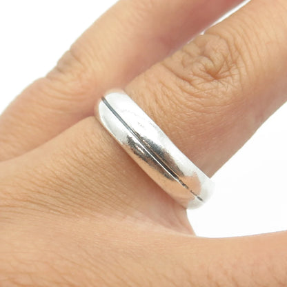 925 Sterling Silver Vintage Lined Wedding Band Ring Size 8.25