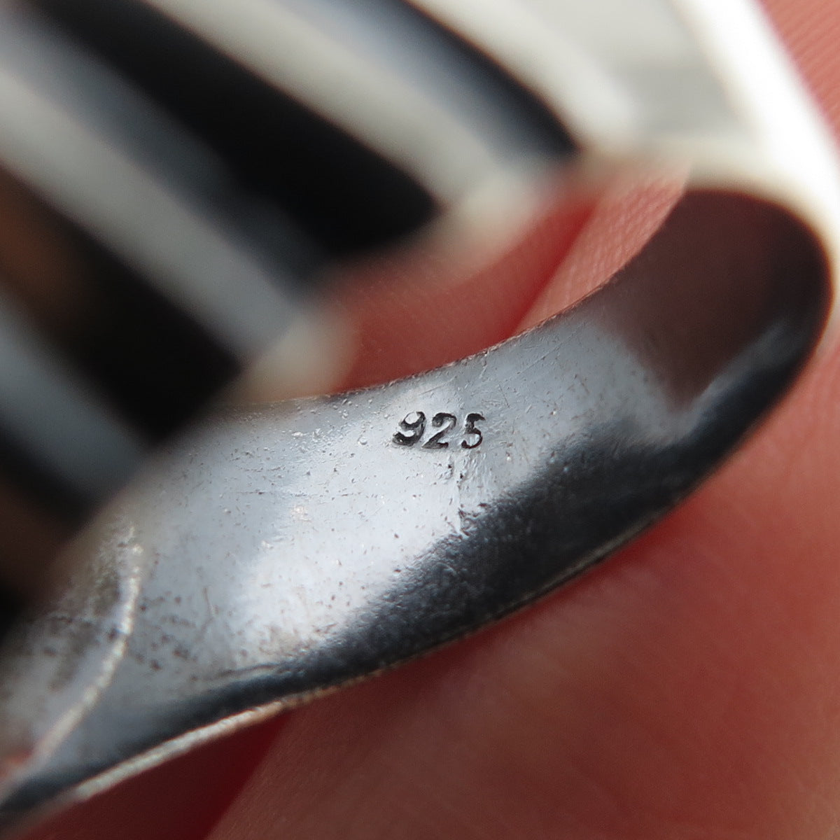 925 Sterling Silver Vintage Modernist Ribbed Oxidized Ring Size 8.5