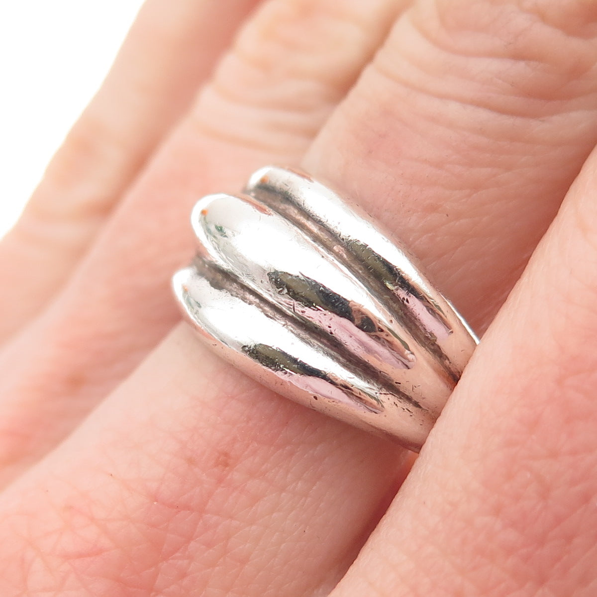 925 Sterling Silver Vintage England Modernist Ribbed Oxidized Ring Size 9