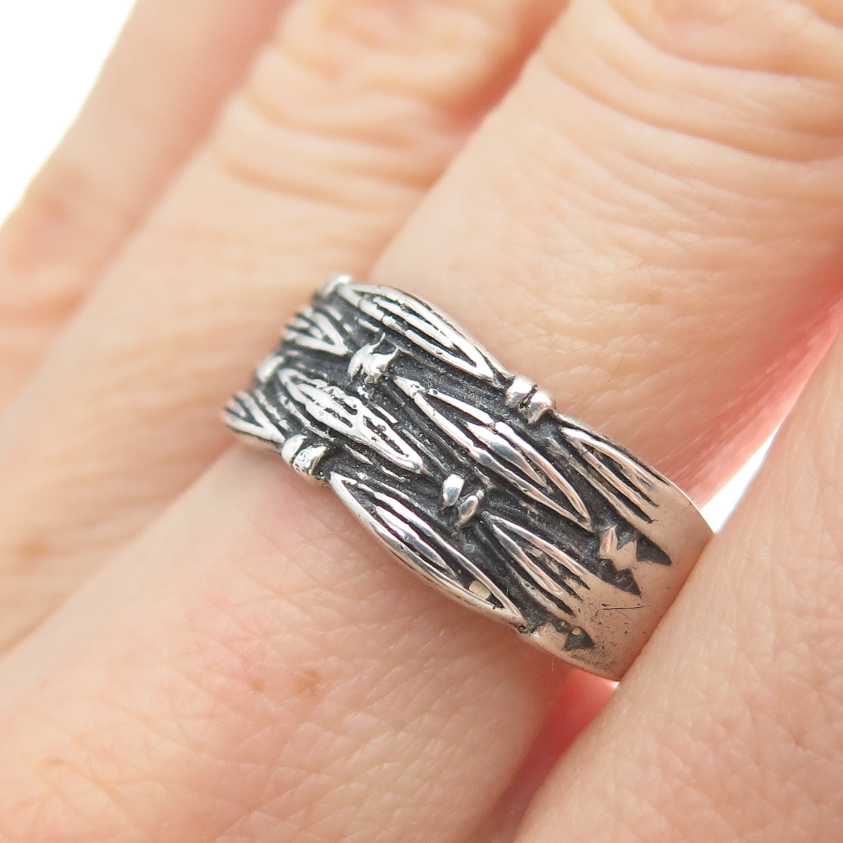 925 Sterling Silver Vintage Rattan Oxidized Ring Size 8.25