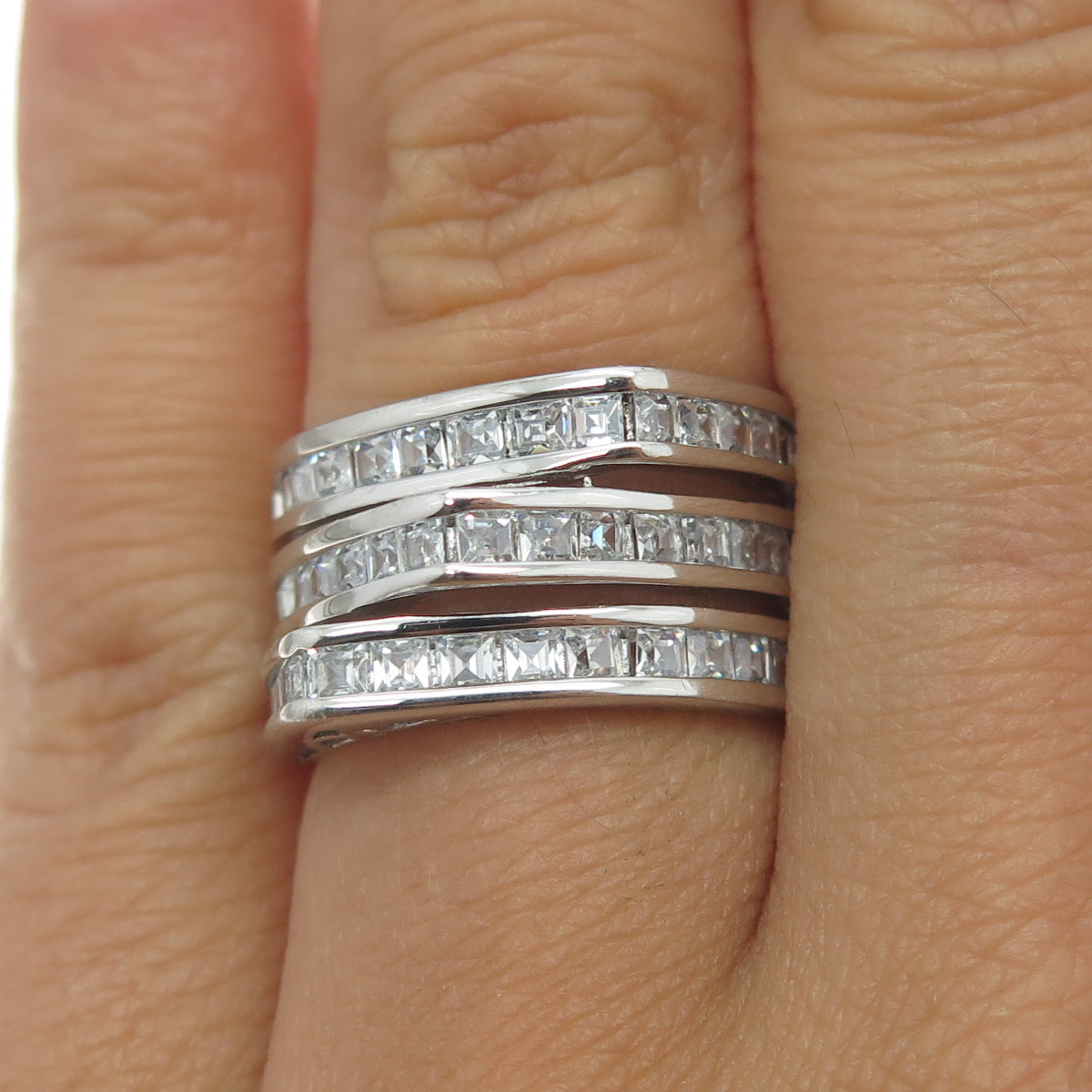 925 Sterling Silver Princess-Cut Shaped C Z Modernist Ring Size 6.25