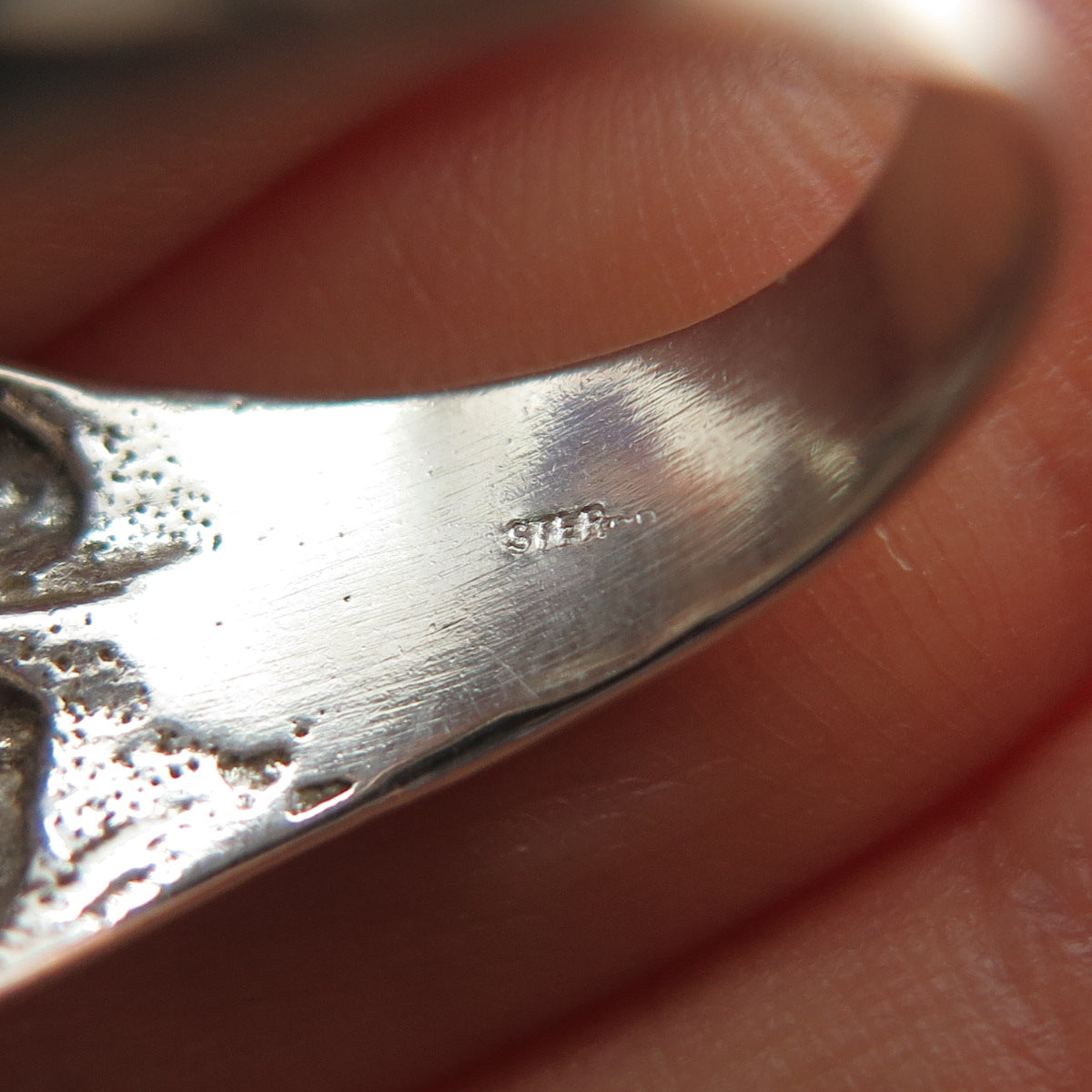 925 Sterling Silver Vintage Modernist Ribbed Dome Ring Size 9