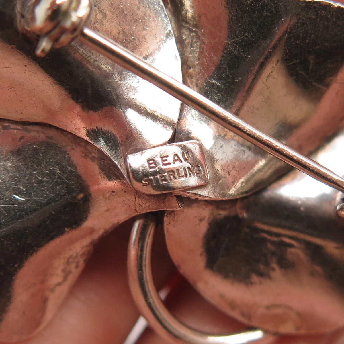 925 Sterling Silver Vintage BEAU Textured Leaf Floral Pin Brooch