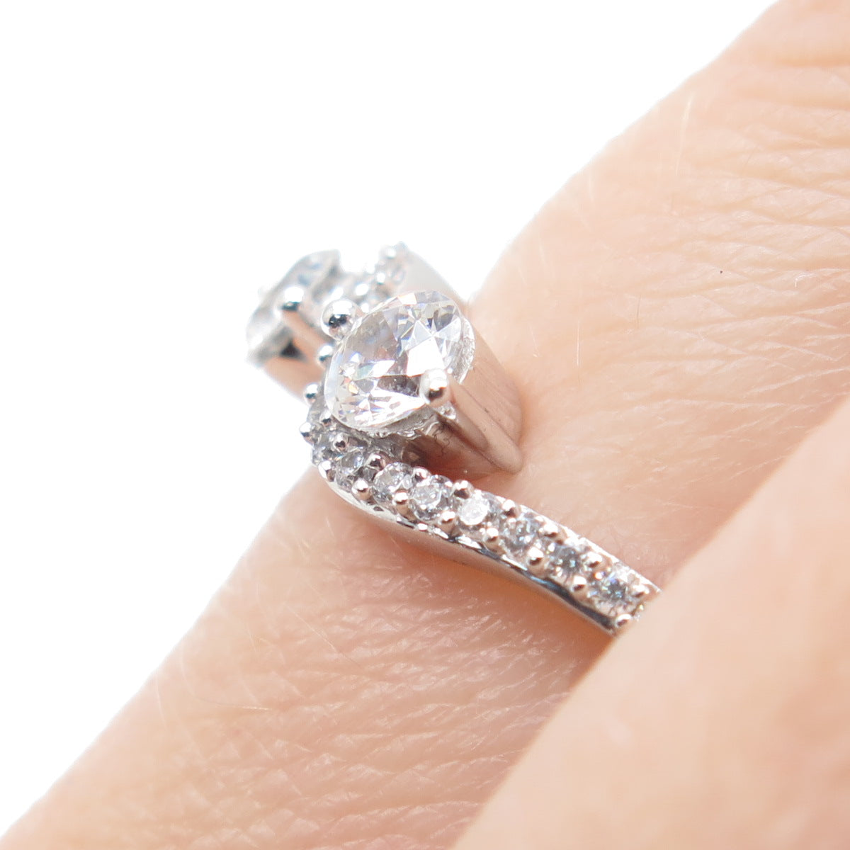 925 Sterling Silver Round-Cut C Z Wavy Promise Ring Size 6.75