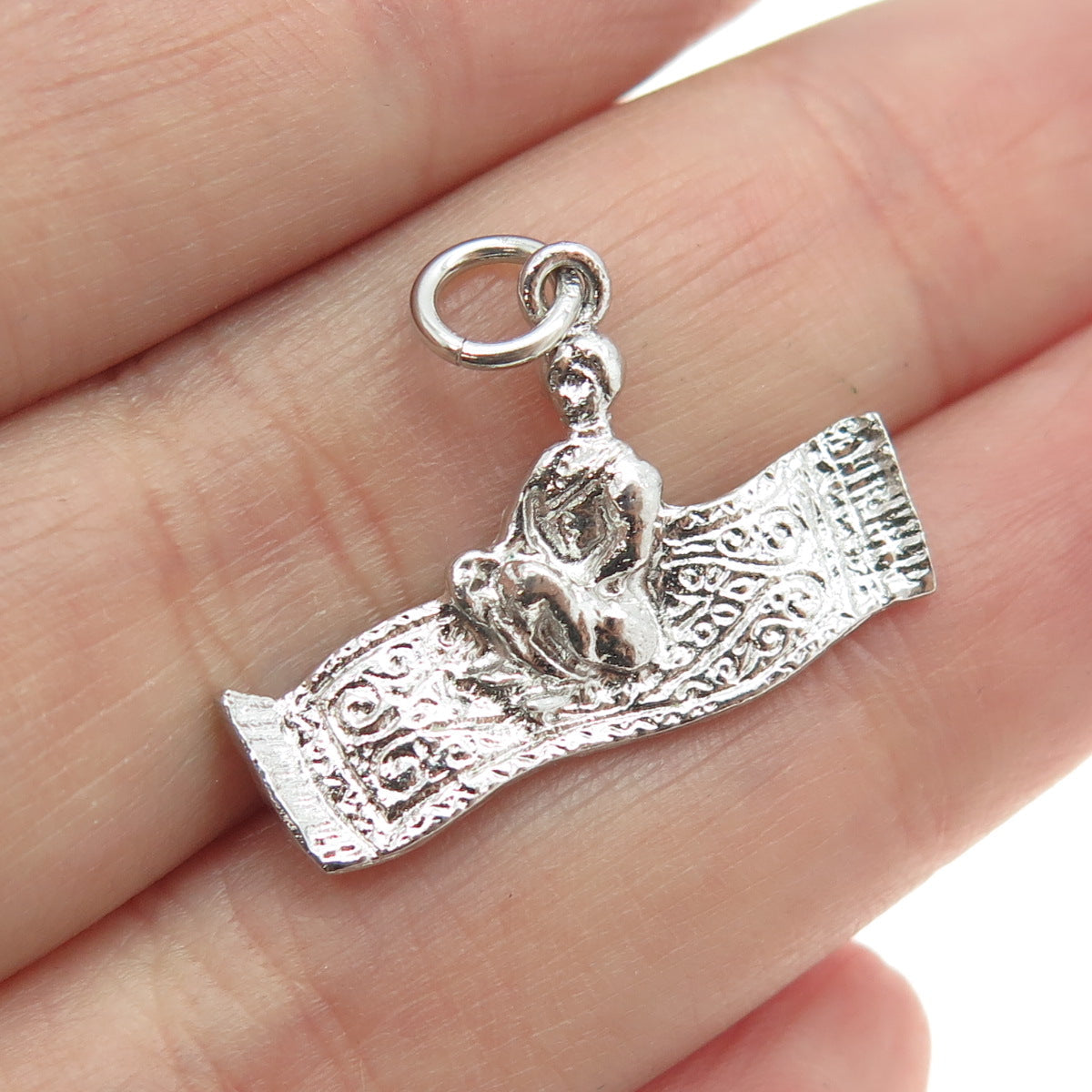 925 Sterling Silver Vintage Aladdin Magic Carpet Charm Pendant