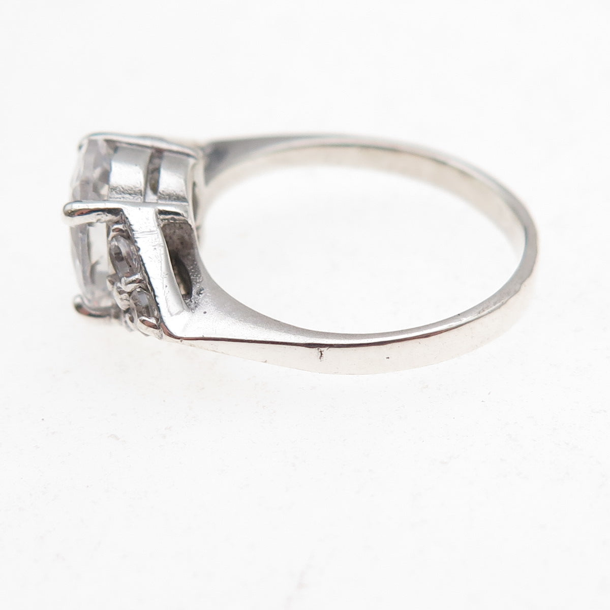 925 Sterling Silver Oval & Round-Cut C Z Engagement Ring Size 6