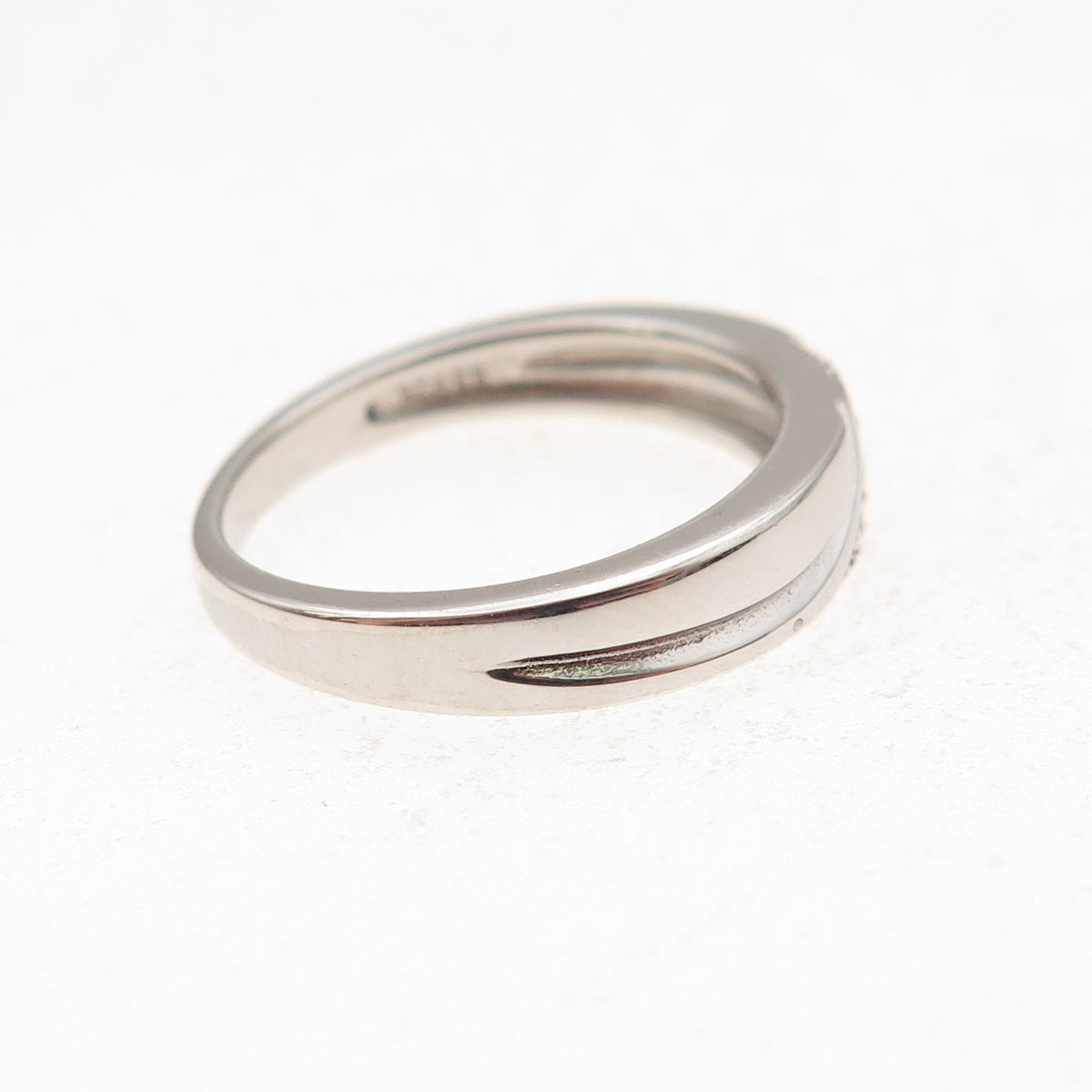 925 Sterling Silver Round-Cut C Z Band Ring Size 6
