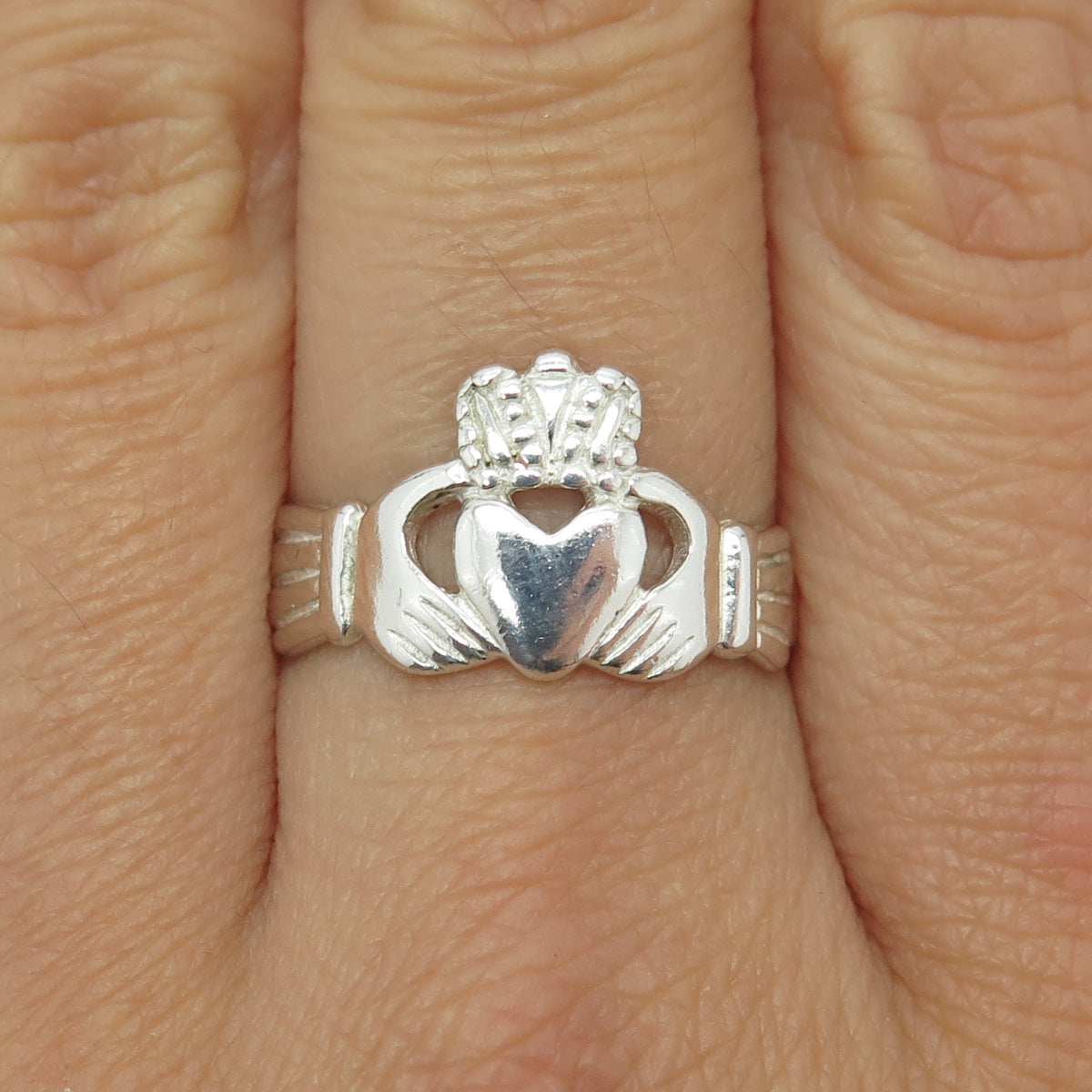 925 Sterling Silver Vintage Irish Claddagh Ring Size 8.25