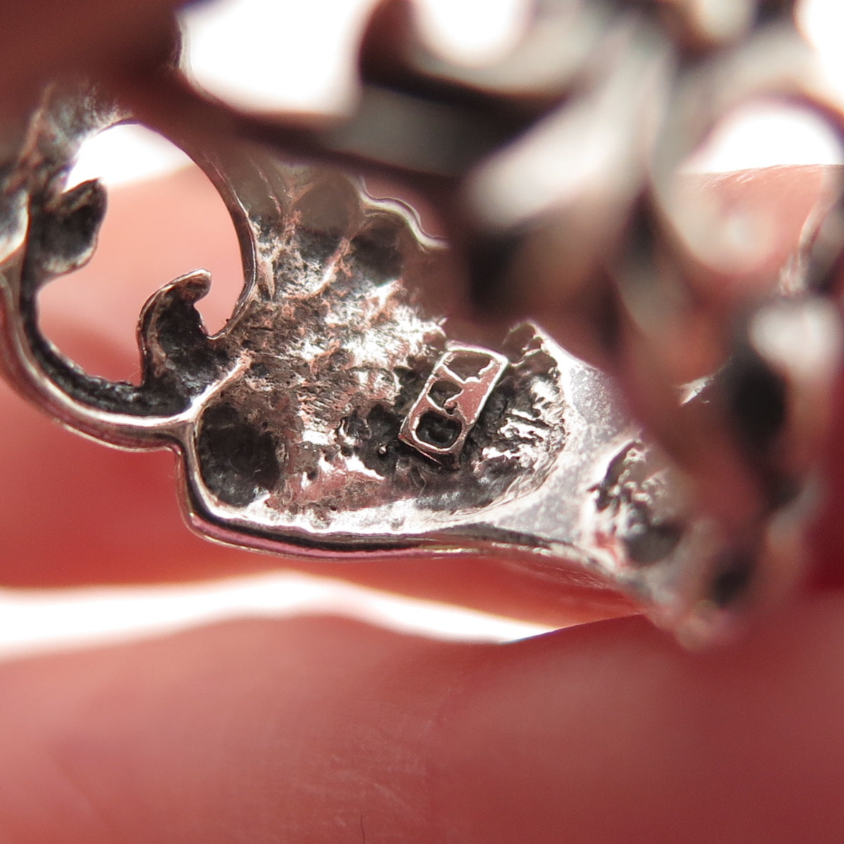 Chateau D’Argent Sterling Silver Vintage Fleur de Lis Oxidized Ring Size 7.75
