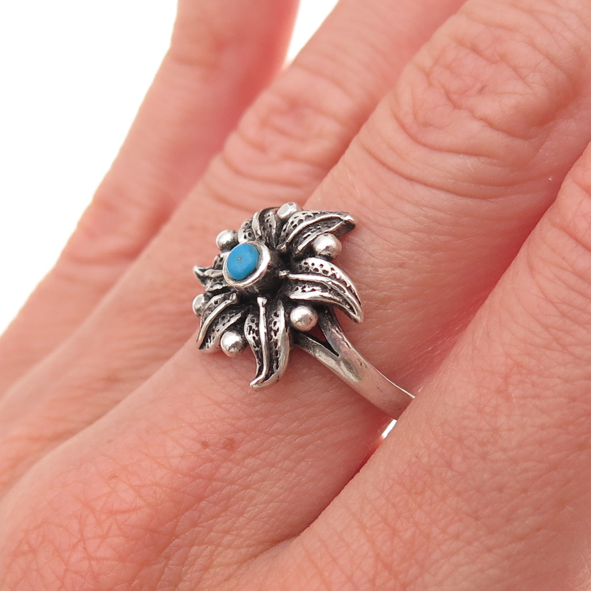 925 Sterling Silver Vintage Real Turquoise Lily Flower Oxidized Ring Size 6.25