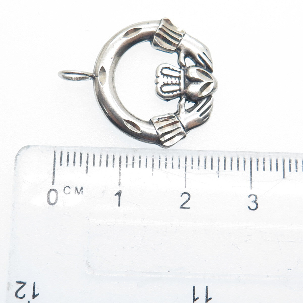 925 Sterling Silver Vintage Irish Claddagh Diamond-Cut Minimalist Charm Pendant