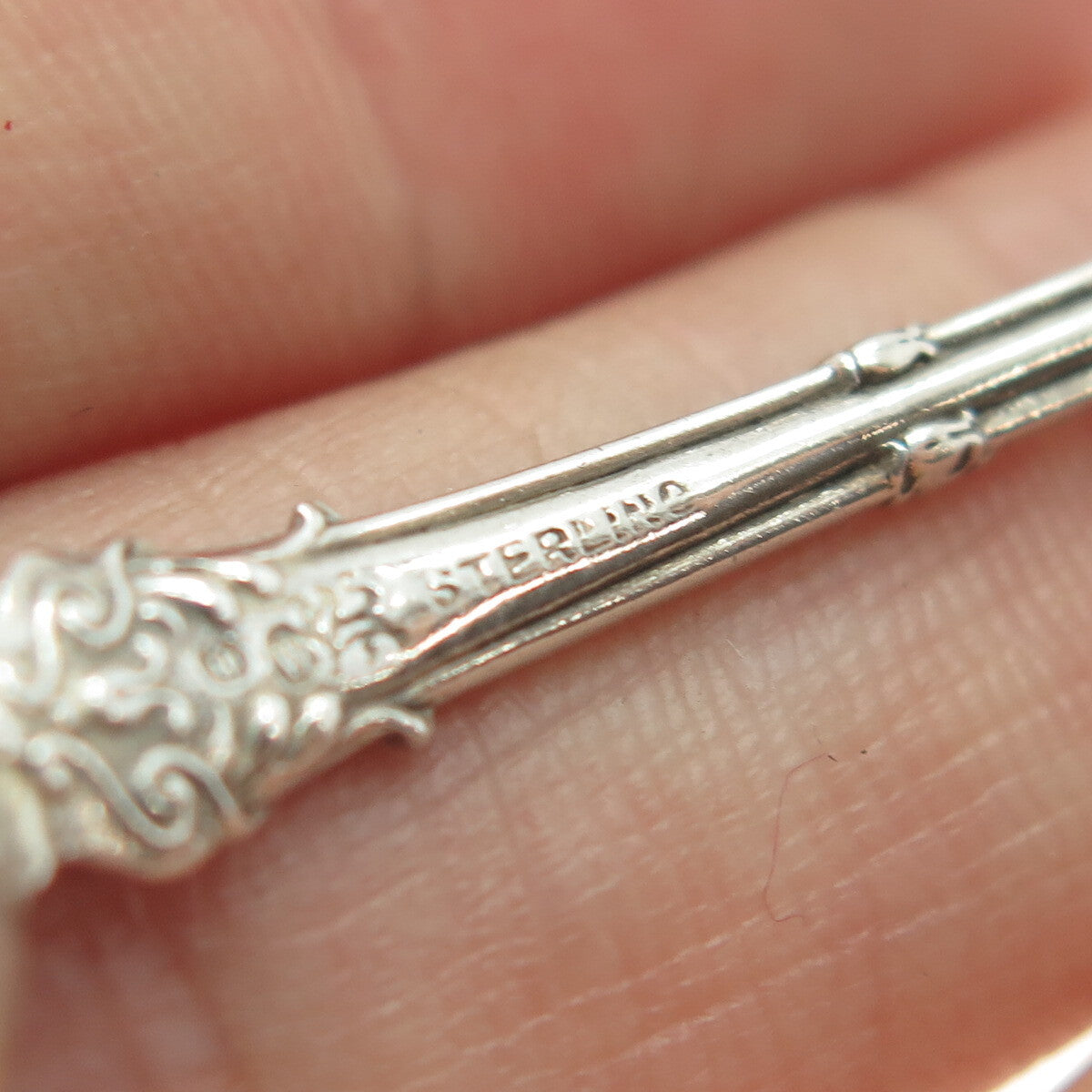WHITING MFG CO. 925 Sterling Silver Antique 1892 Empire Salt Spices Spoon Brooch