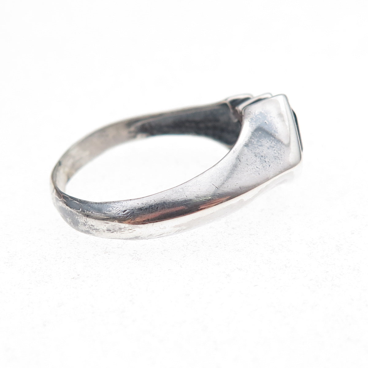 925 Sterling Silver Vintage Real Amethyst Modernist Oxidized Ring Size 7.75
