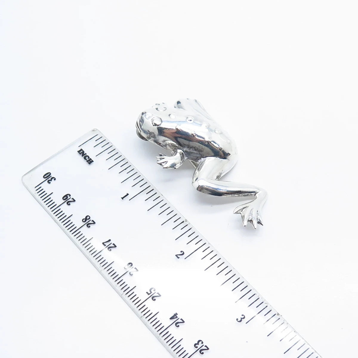 925 Sterling Silver Vintage Frog For Good Luck Pin Brooch / Pendant