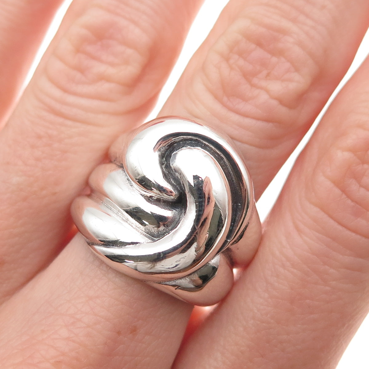 925 Sterling Silver Vintage Modernist Oxidized Ring Size 8