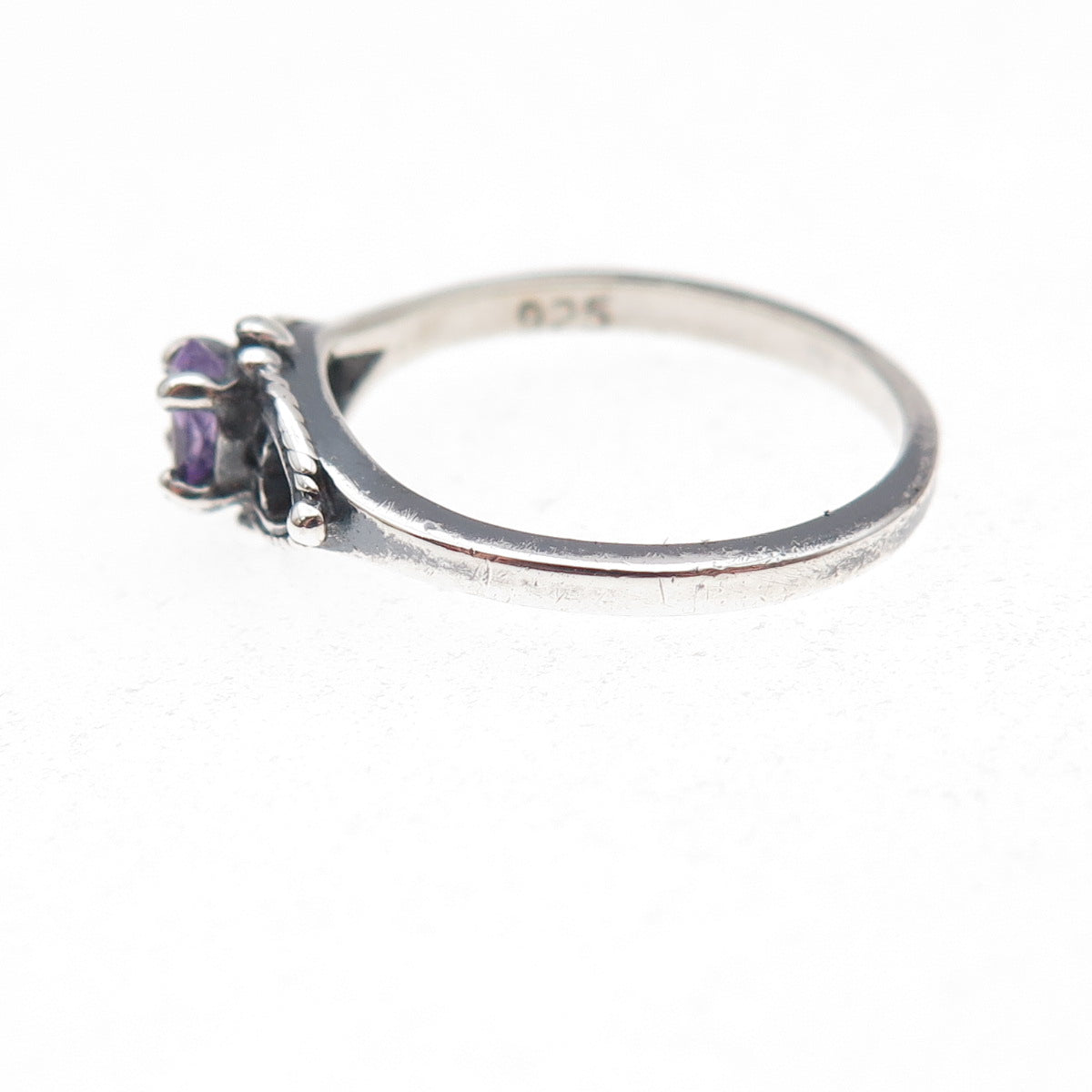 925 Sterling Silver Vintage Real Amethyst Heart Oxidized Ring Size 5.75