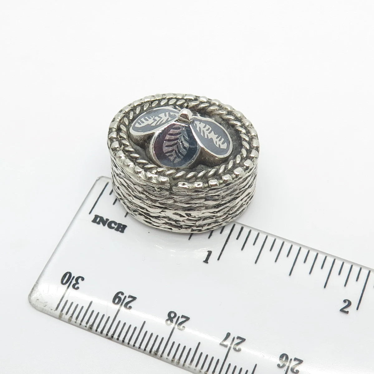 900 Silver Vintage Textured Floral Pill Box