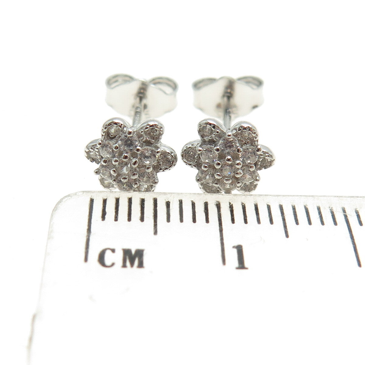 925 Sterling Silver Round-Cut Shaped C Z Stud Earrings