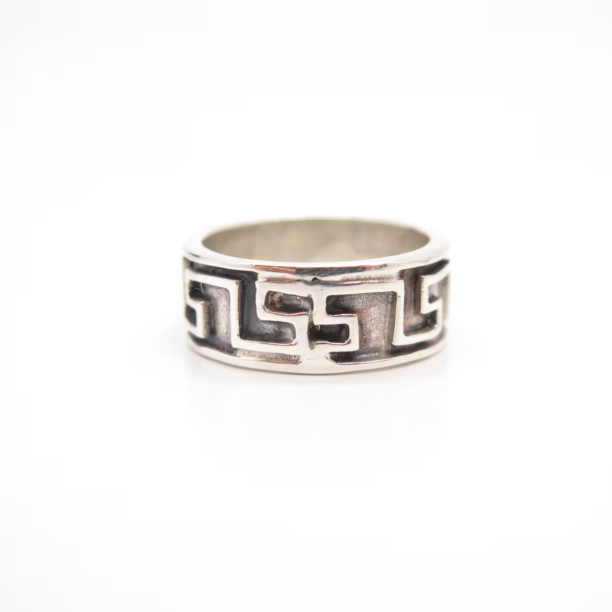 925 Sterling Silver Vintage Meander Band Ring Size 7 3/4