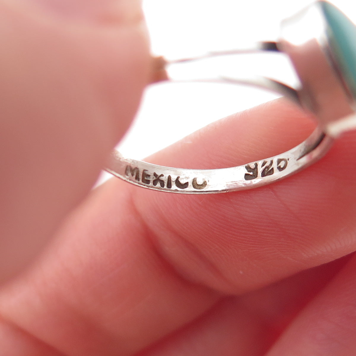 925 Sterling Silver Vintage Mexico Real Turquoise Heart Oxidized Ring Size 6.75