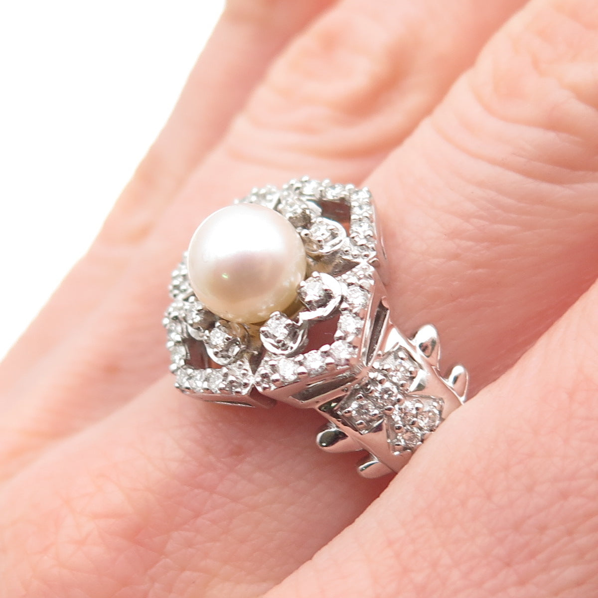 925 Sterling Silver Real Diamond & Pearl Floral Ring Size 10.25
